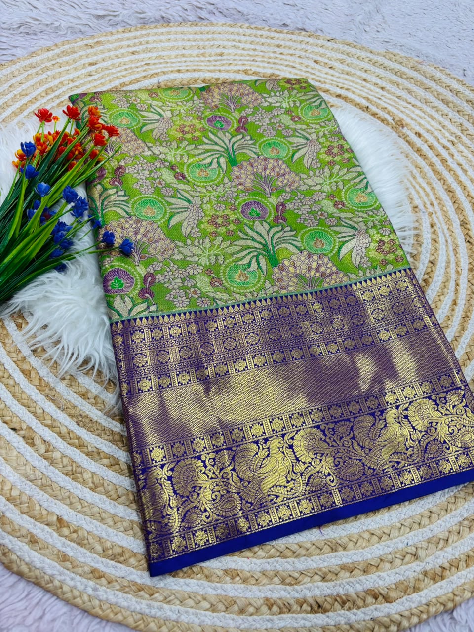 Richie Rich Fancy Silk Blend Saree with Elegant Look
