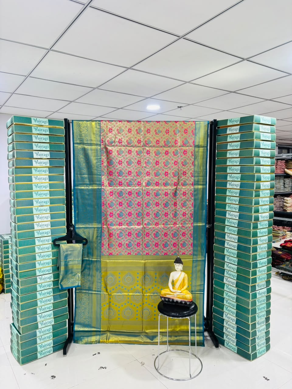 Richie Rich Fancy Silk Blend Saree with Elegant Look