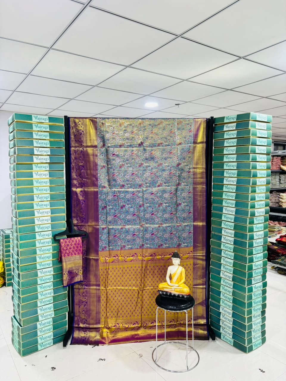 Richie Rich Fancy Silk Blend Saree with Elegant Look