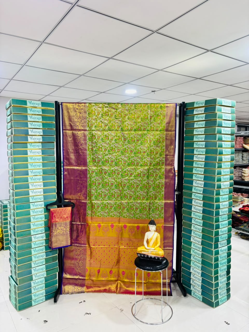 Richie Rich Fancy Silk Blend Saree with Elegant Look