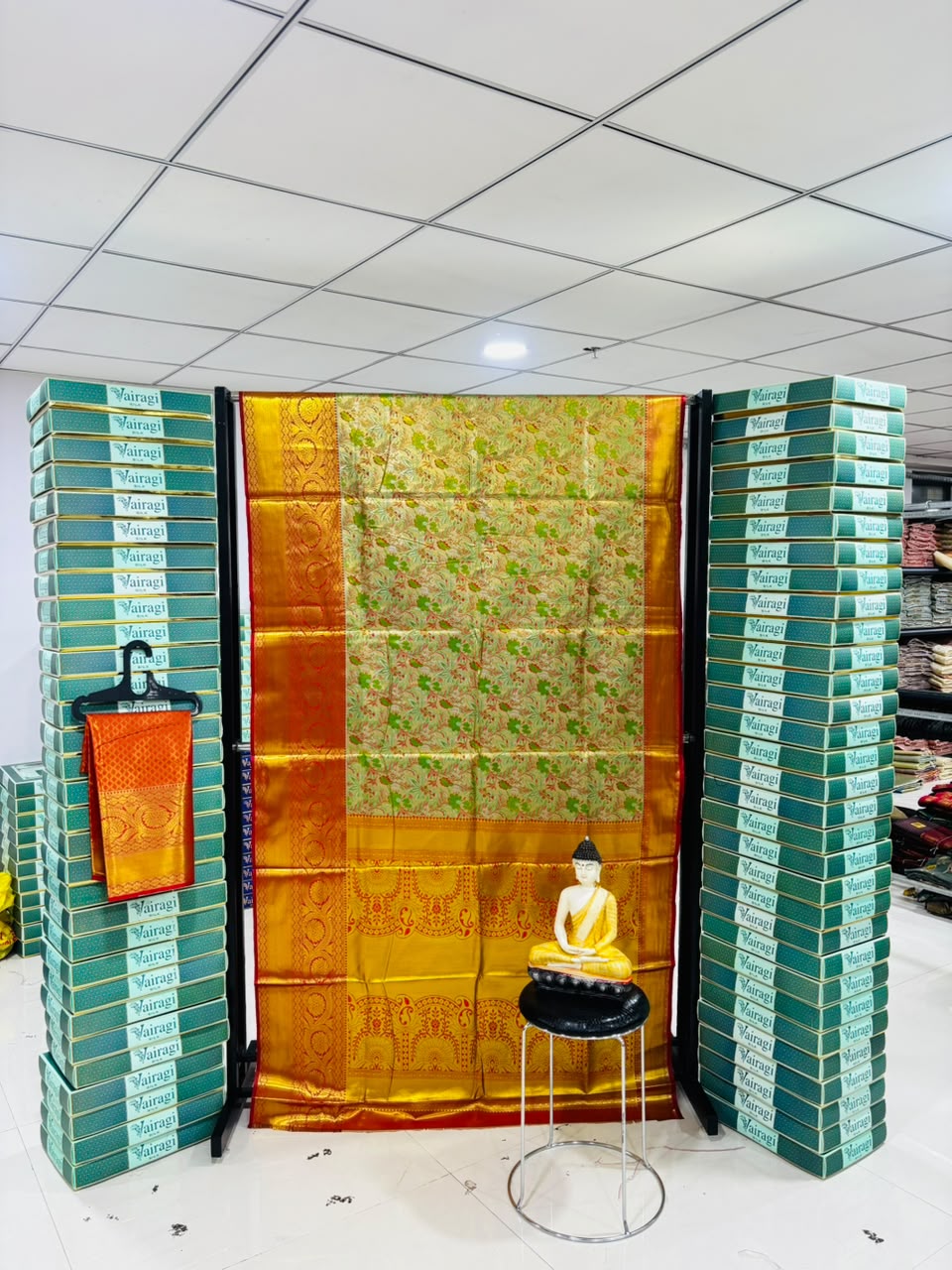 Richie Rich Fancy Silk Blend Saree with Elegant Look
