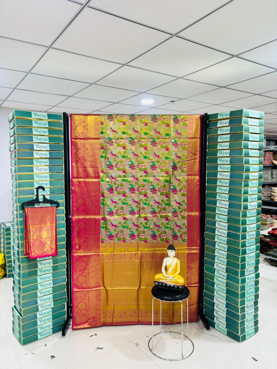 Richie Rich Fancy Silk Blend Saree with Elegant Look