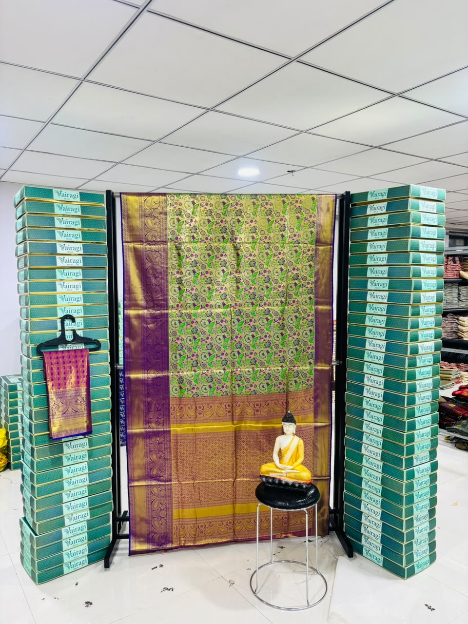 Richie Rich Fancy Silk Blend Saree with Elegant Look