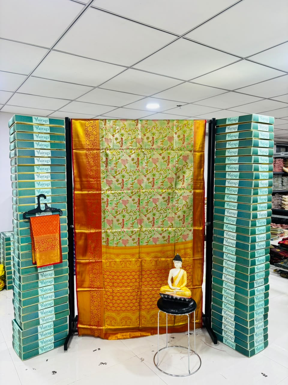 Richie Rich Fancy Silk Blend Saree with Elegant Look
