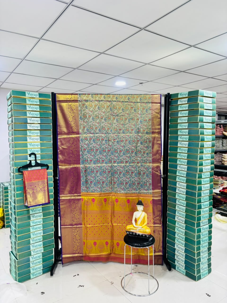Richie Rich Fancy Silk Blend Saree with Elegant Look