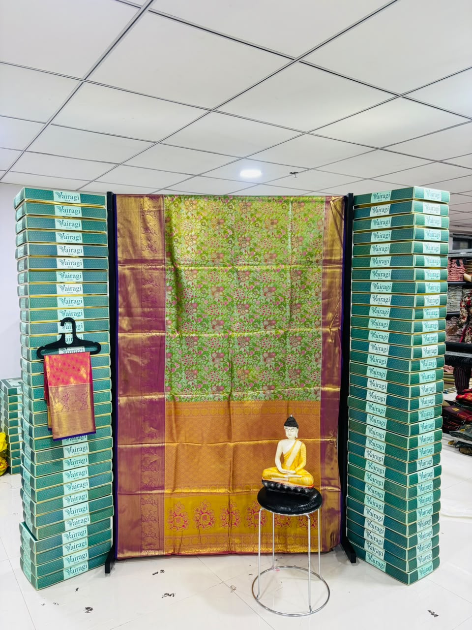 Richie Rich Fancy Silk Blend Saree with Elegant Look