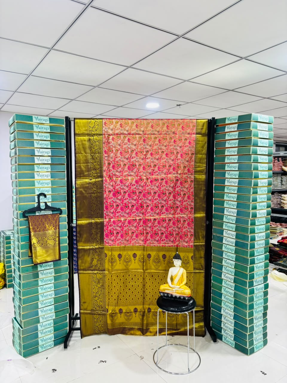Richie Rich Fancy Silk Blend Saree with Elegant Look