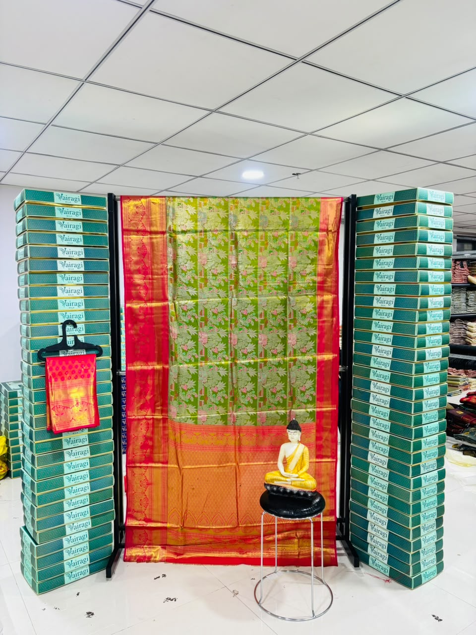 Richie Rich Fancy Silk Blend Saree with Elegant Look