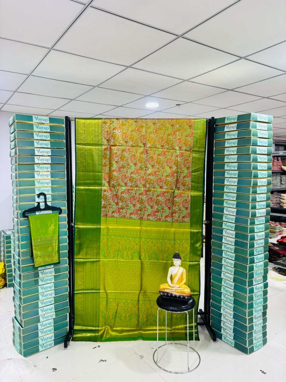 Richie Rich Fancy Silk Blend Saree with Elegant Look