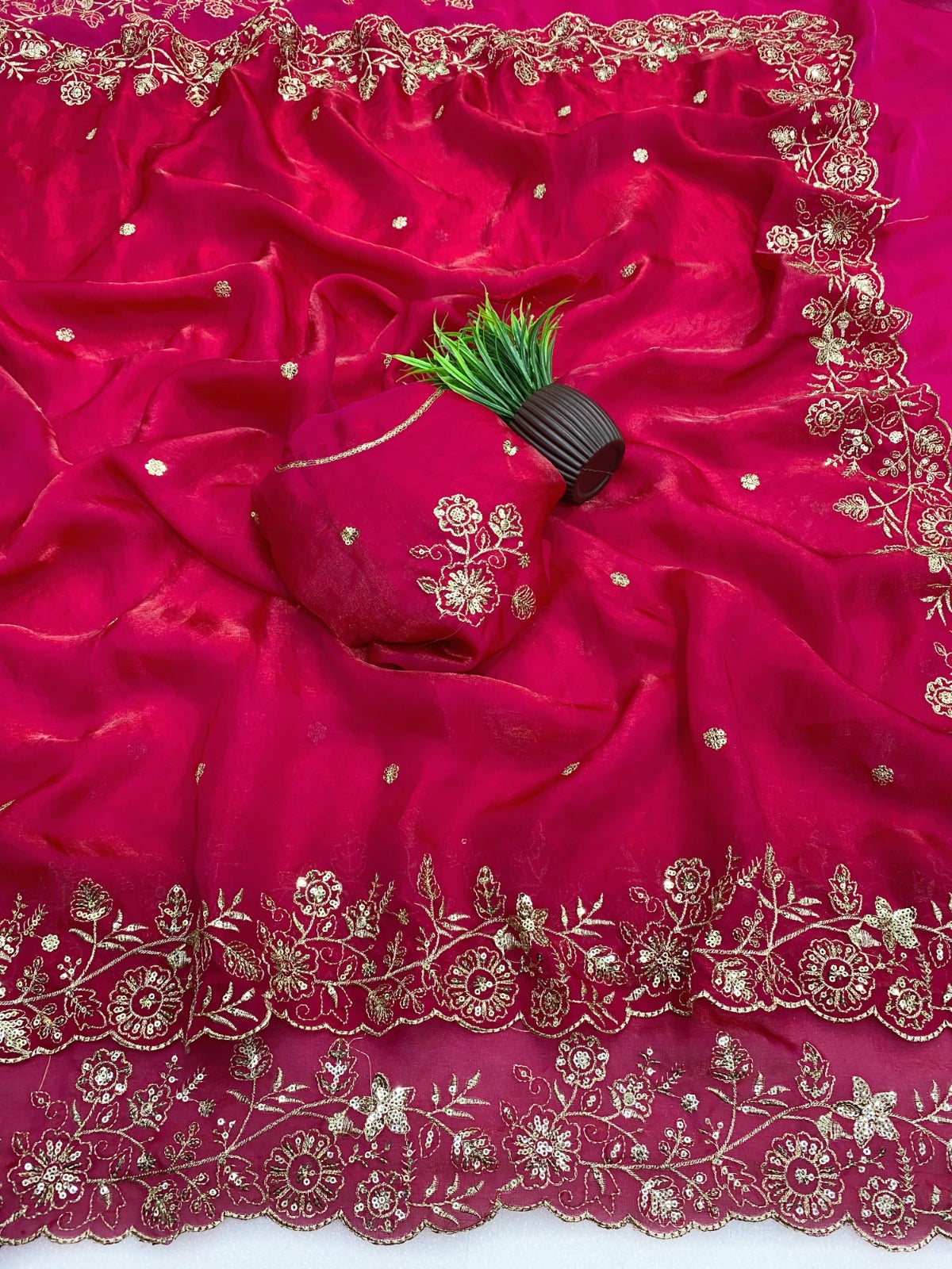 Jimmychoo Embroidred Silk Saree With Blouse Piece