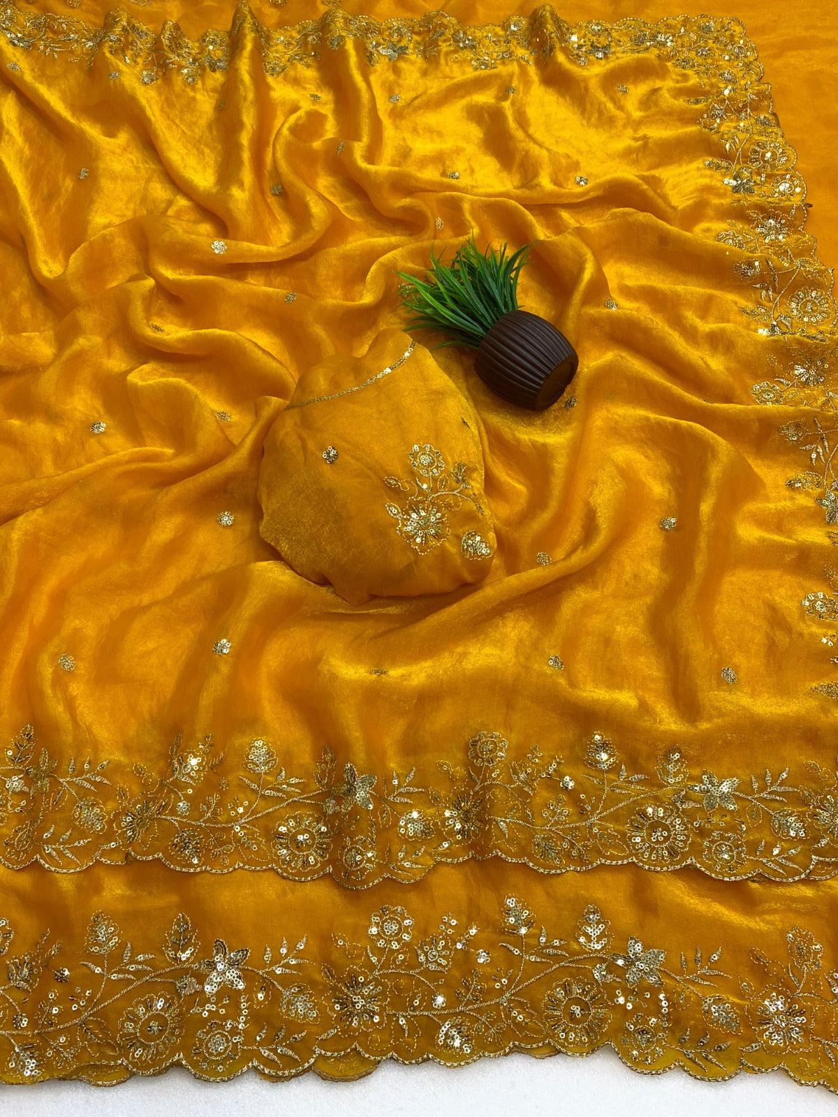 Jimmychoo Embroidred Silk Saree With Blouse Piece